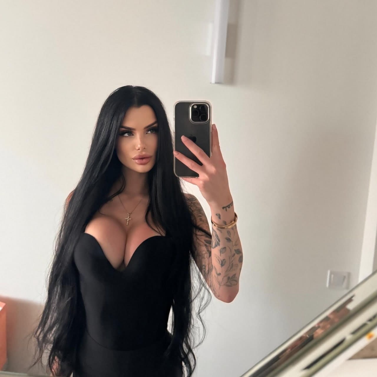 Амира - массажистка